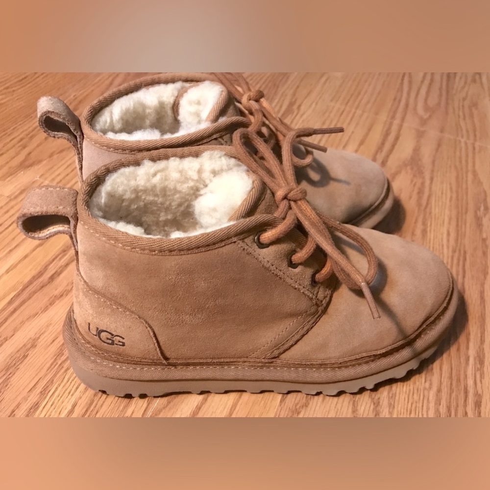 UGG Australia Chestnut Tan Suede Sheepskin Ankle Boots Women’s Size 5